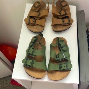 2 for 1!!!! Old navy unisex Birkenstock sandals in army green and tan